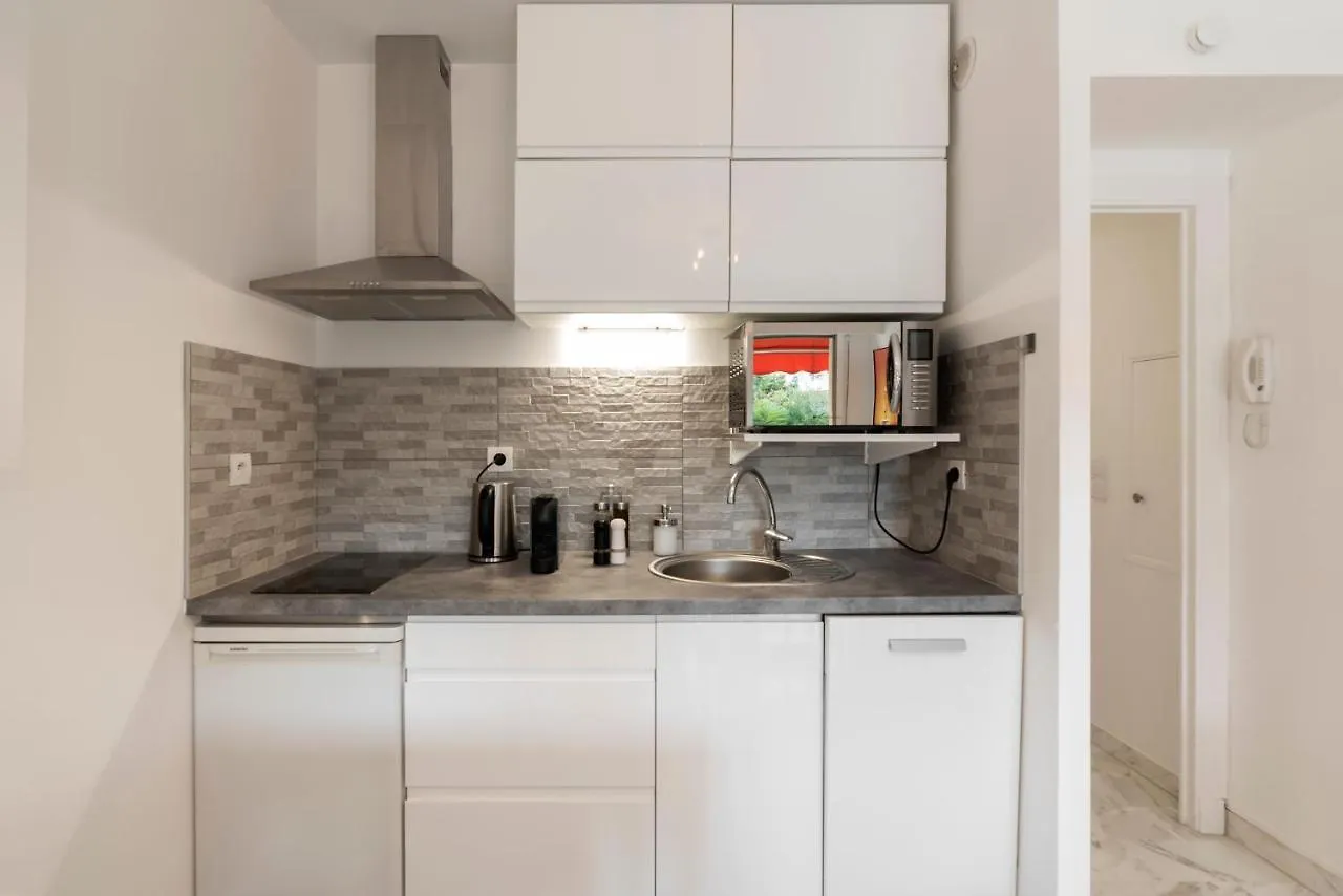 Apartment Appartement 2 Pieces Au Calme Proche Martinez Avec Parking Prive Cannes